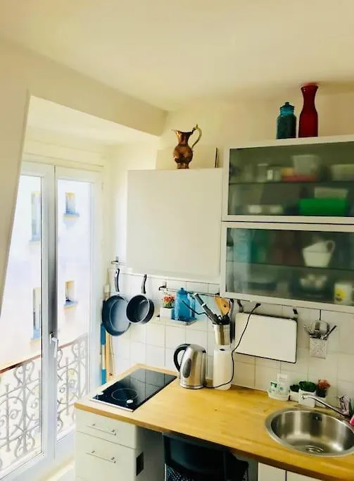Cosy A Montmartre, A 15 Min Du Sacre-Coeur Apartment Paris
